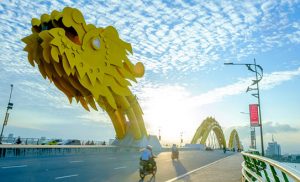 Han-river,-Da-Nang,-Viet-Nam מיי טריפ - טיול בויאטנם