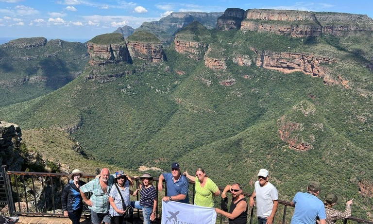 SOUTH-AFRICA-קבוצתית-רונדבלים
