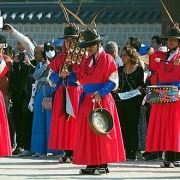 המסדר בארמון גיאונגבוק בסאול, דרום קוריאה
