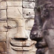 מקדשי אנגקור בקמבודיה - פני הבודהה במקדש הבאיון