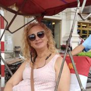 יעל שרייבר - מדריכת טיולים