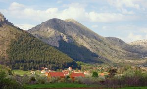 MONTENEGRO Lovćen חזקה מהרוח במונטנגרו