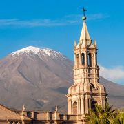 העיר ארקיפה בפרו