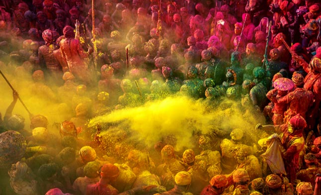 פסטיבל הצבעים הולי בהודו