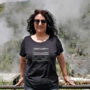 עליסה עשת מוזס מדריכת טיולים