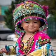 ילדה משבט ההמונג בווייטנאם