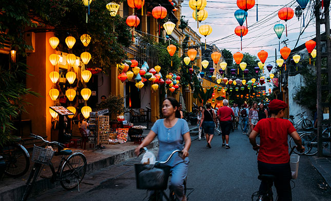 VIETNAM STREETS