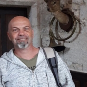 אבי לוי מדריך טיולים