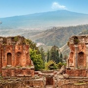 טאורמינה התאטרון היווני והר אטנה, סיציליה