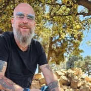 עזרא ביטרן מדריך טיולים