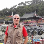 אבי הספל מדריך טיולים