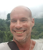 יהונתן-עוזר-ליף-מדריך-טיולים-בחול